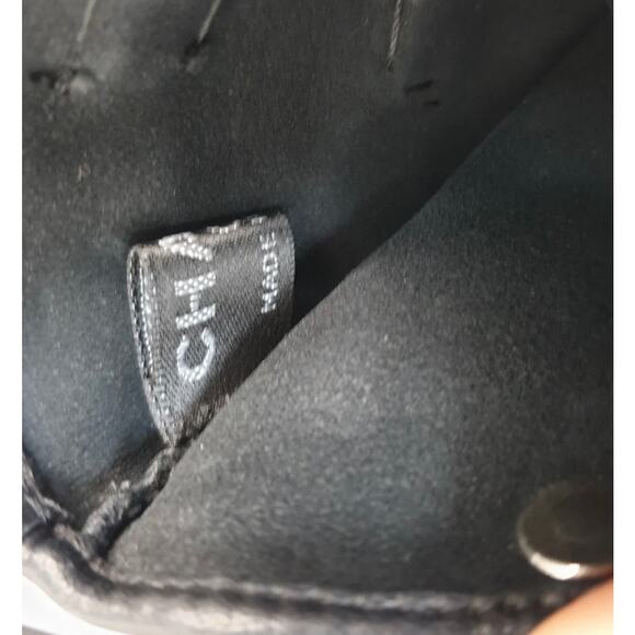 NWOB CHANEL Lambskin Black CC Logo Bow Fingerless Gloves Mittens  -7.5 - Picture 5 of 6